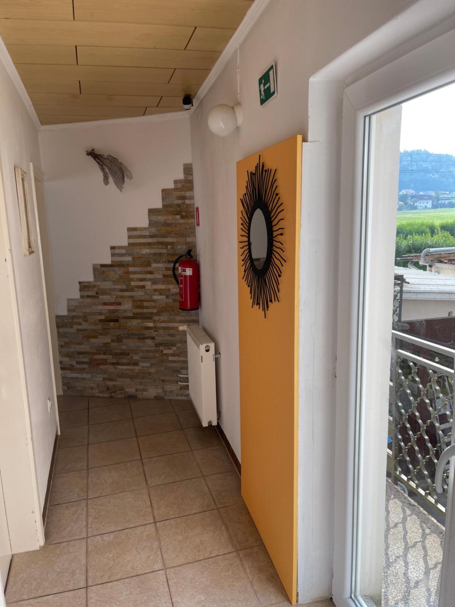 Guesthouse Stremljan Ljubljana ميدفودِ المظهر الخارجي الصورة